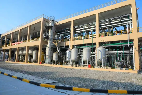 Methallyl Polyether Glycol Hpeg HLP-330 White Flakes for Infrastructure Construction with High Double Bond Retention
