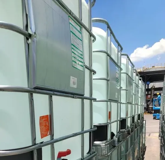 Superplastificante de policarboxilato com redução de água de 30 a 40% para misturas de concreto duráveis